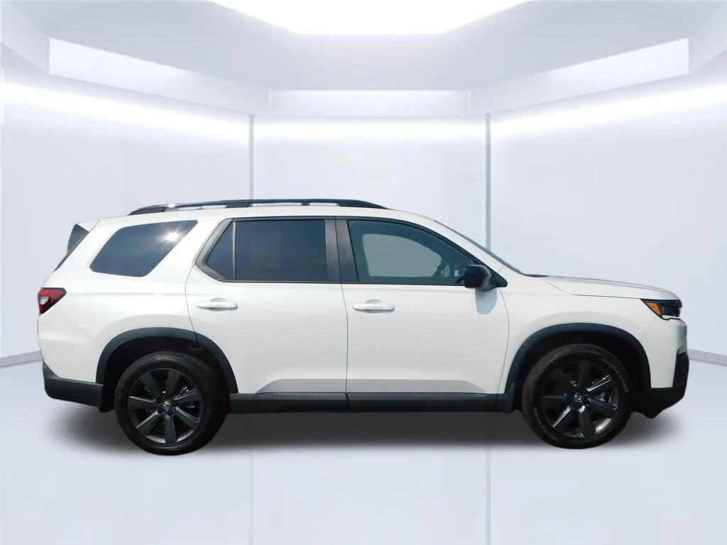 Used 2026 White Honda Sport image 2