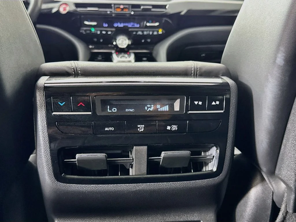 Used 2023  Acura Technology image 32