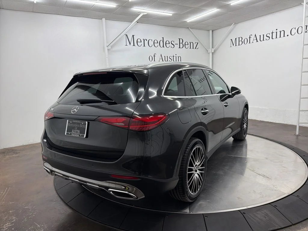 Used 2026 Gray Mercedes-Benz GLC 300 image 7