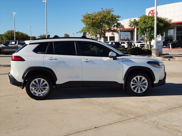 Certified Used 2024 WIND CHILL PEARL Toyota  image 4