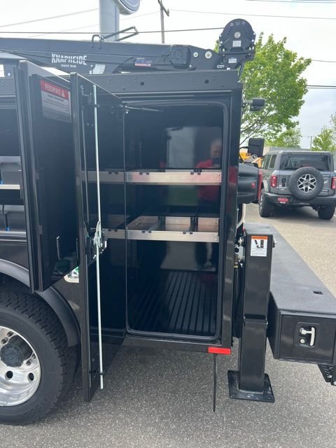 New 2026 Agate Black Metallic Ford F-550® XLT image 14