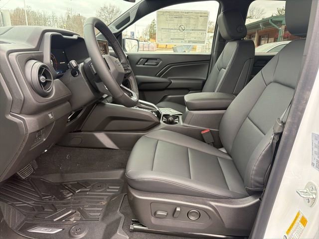 New 2026 Summit White Chevrolet Trail Boss image 21