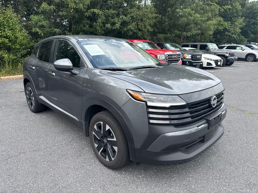 Used 2025 Gray Nissan SV image 1