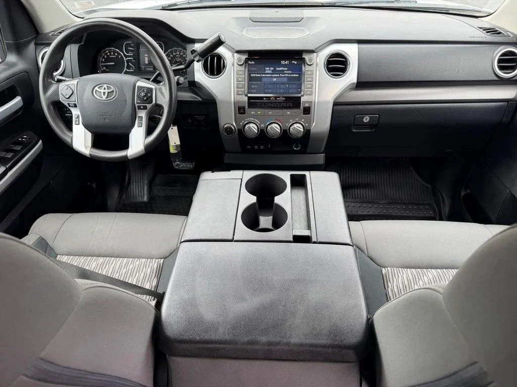 2020 Toyota Tundra SR5 - Photo 12