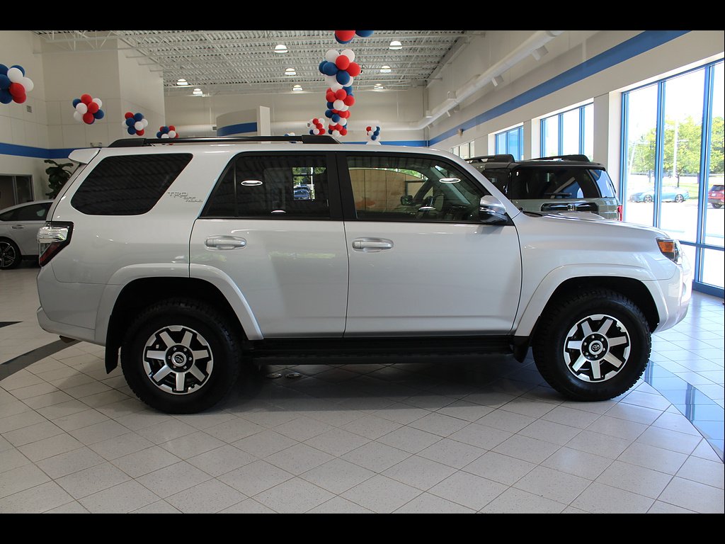 2024 Toyota 4Runner TRD Off-Road Premium - Photo 4