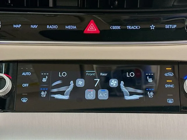 New 2026 White Genesis 2.5T Advanced image 19