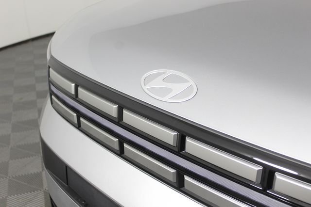 New 2026 Silver Hyundai SE image 26