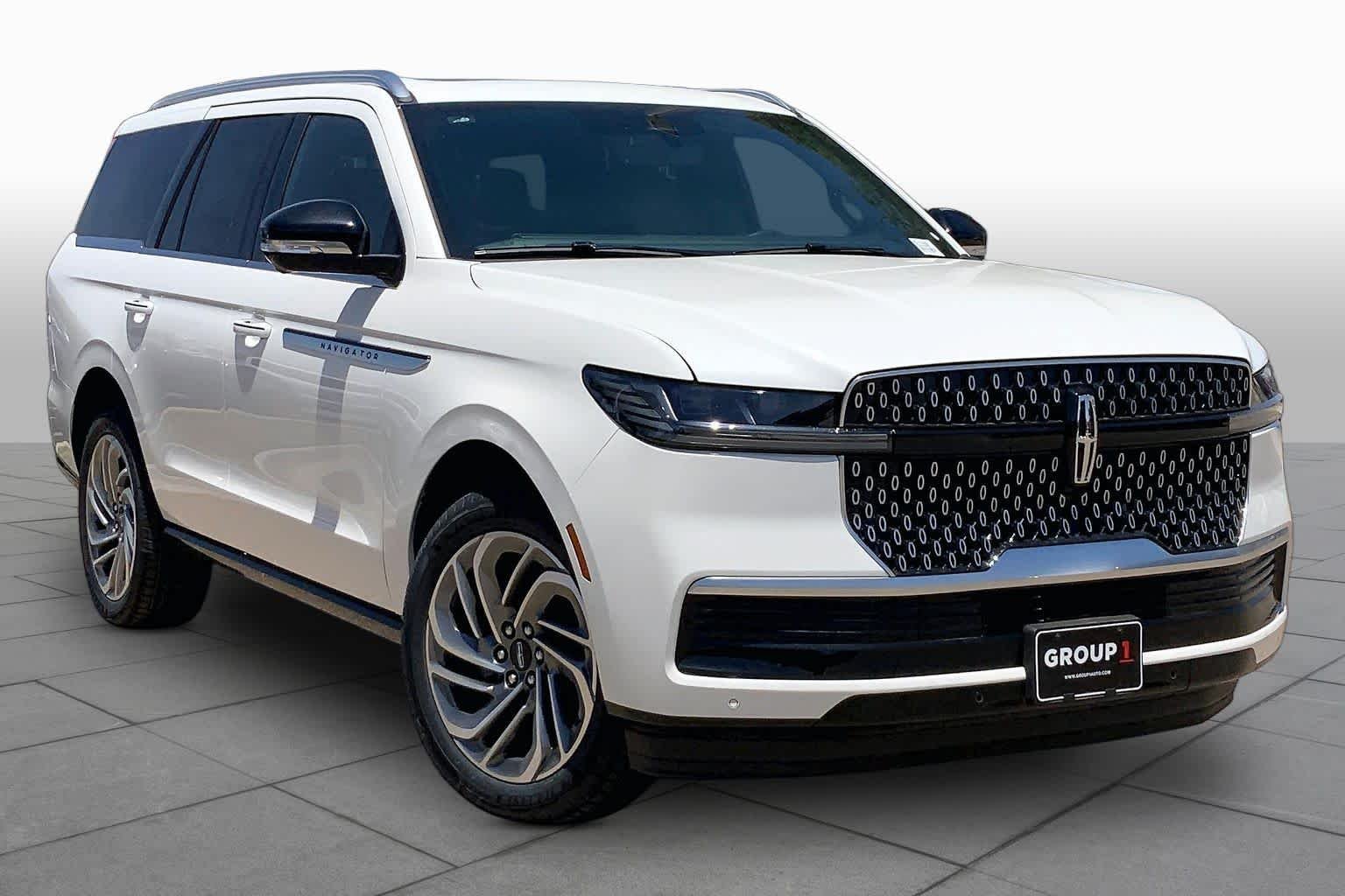 New 2026 Pristine White Metallic Tri-Coat Lincoln Reserve image 2