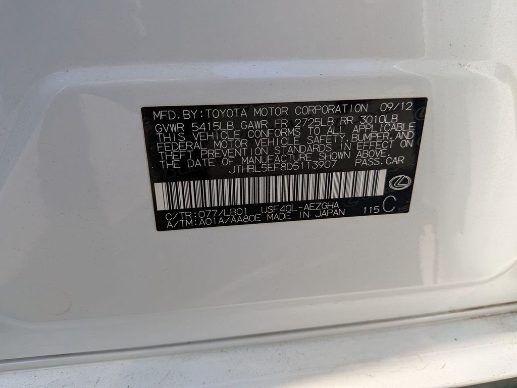 Used 2013  Lexus 460 image 29