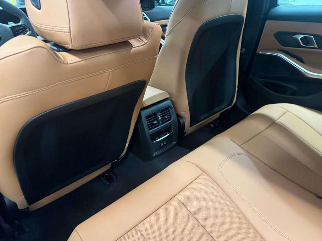 New 2026 Black Sapphire Metallic BMW 330i xDrive image 22