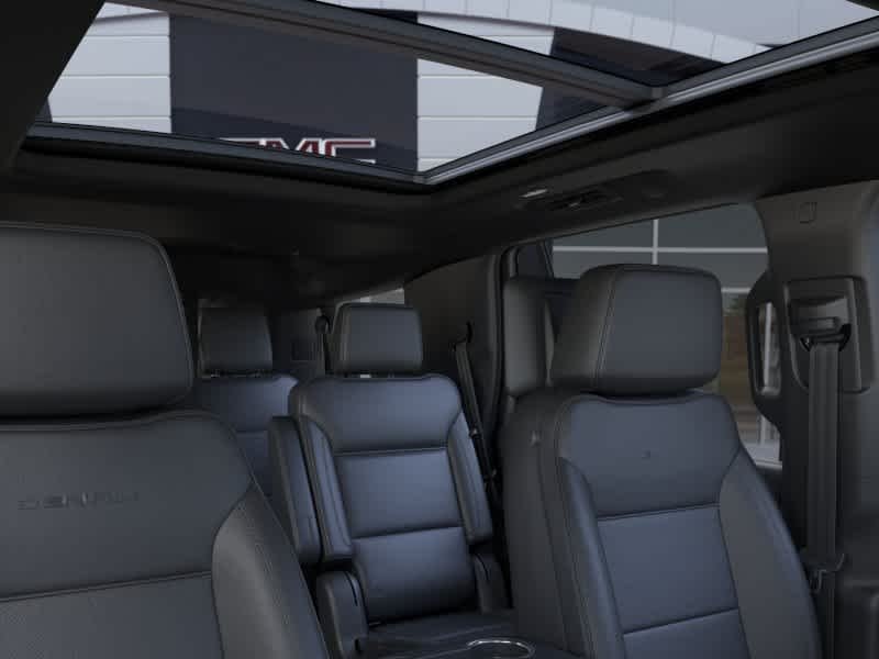 2026 GMC Yukon Denali - Photo 24