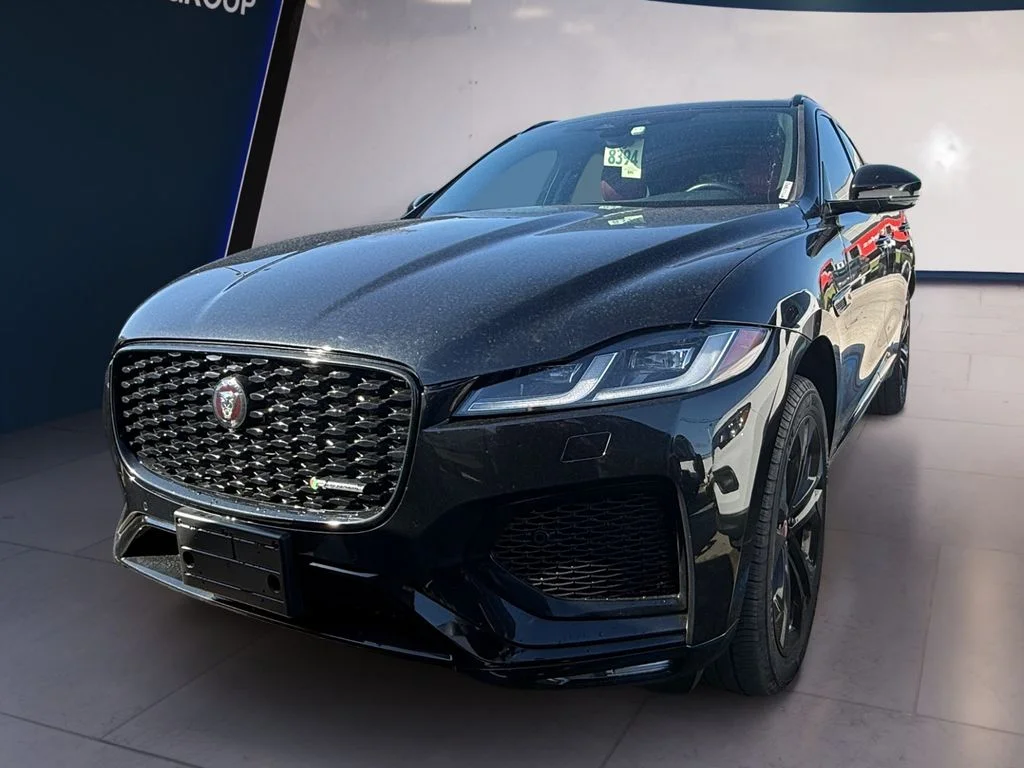 2023 Jaguar F-PACE P400 R-Dynamic S's photo