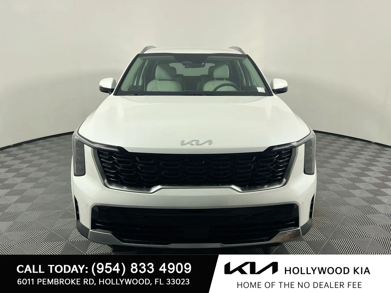 New 2026 Snow White Pearl Kia  image 8