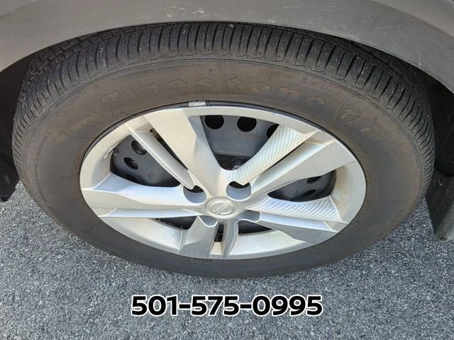 Used 2025 Gray Nissan S image 8