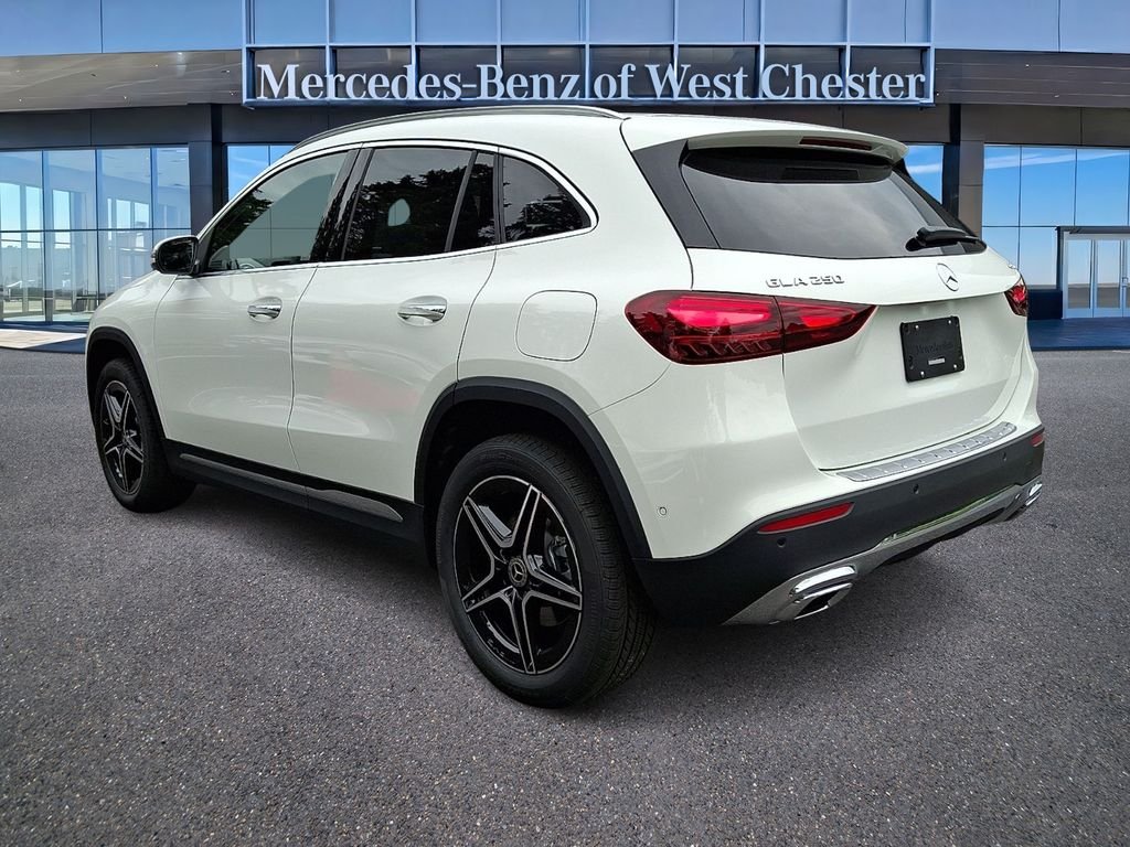 New 2026 Polar White Mercedes-Benz GLA 250 image 4
