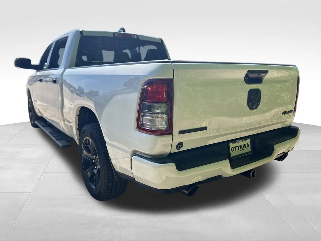 Used 2023 White Ram Big Horn/Lone Star image 4