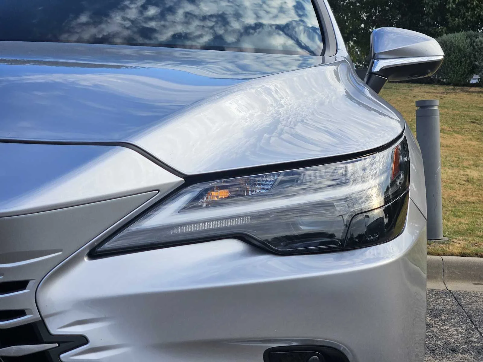 Certified Used 2025 IRIDIUM Lexus Premium image 6