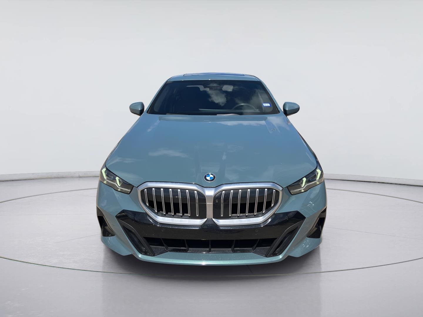 Used 2024 Cape York Green Metallic BMW 530i image 6