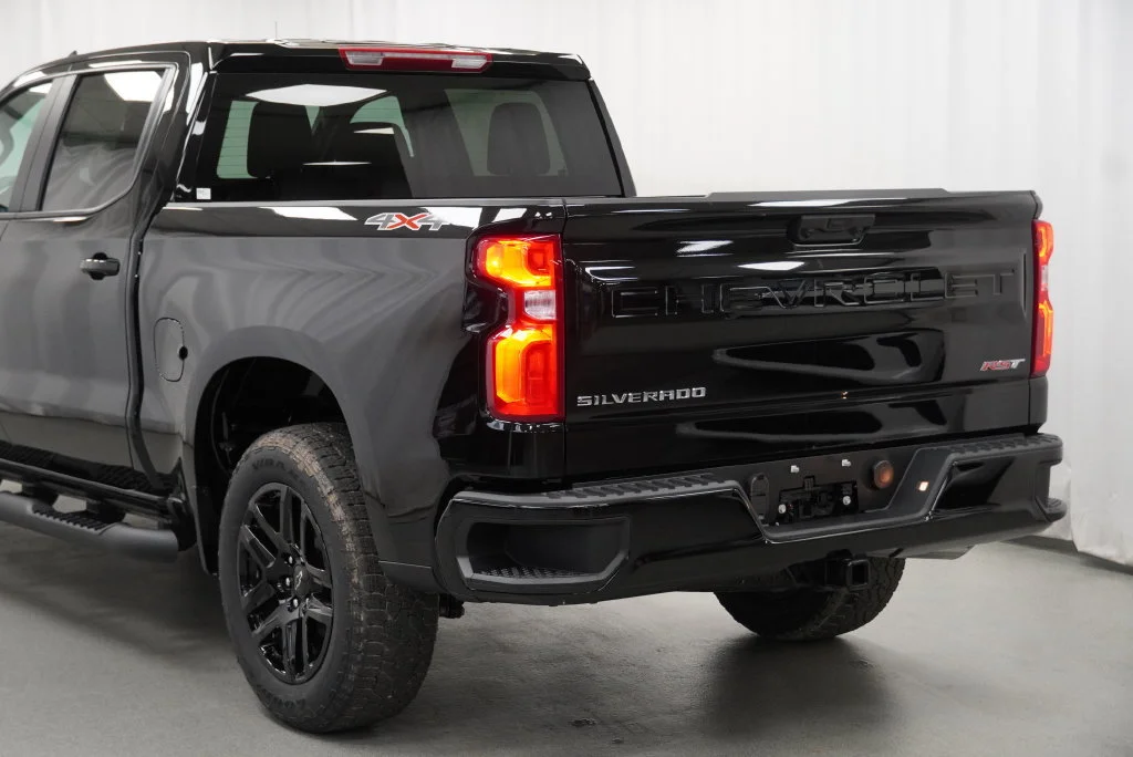 New 2026 Black Chevrolet RST image 17