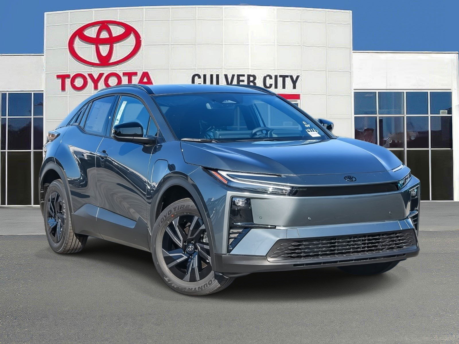 2026 Toyota C-HR  SE