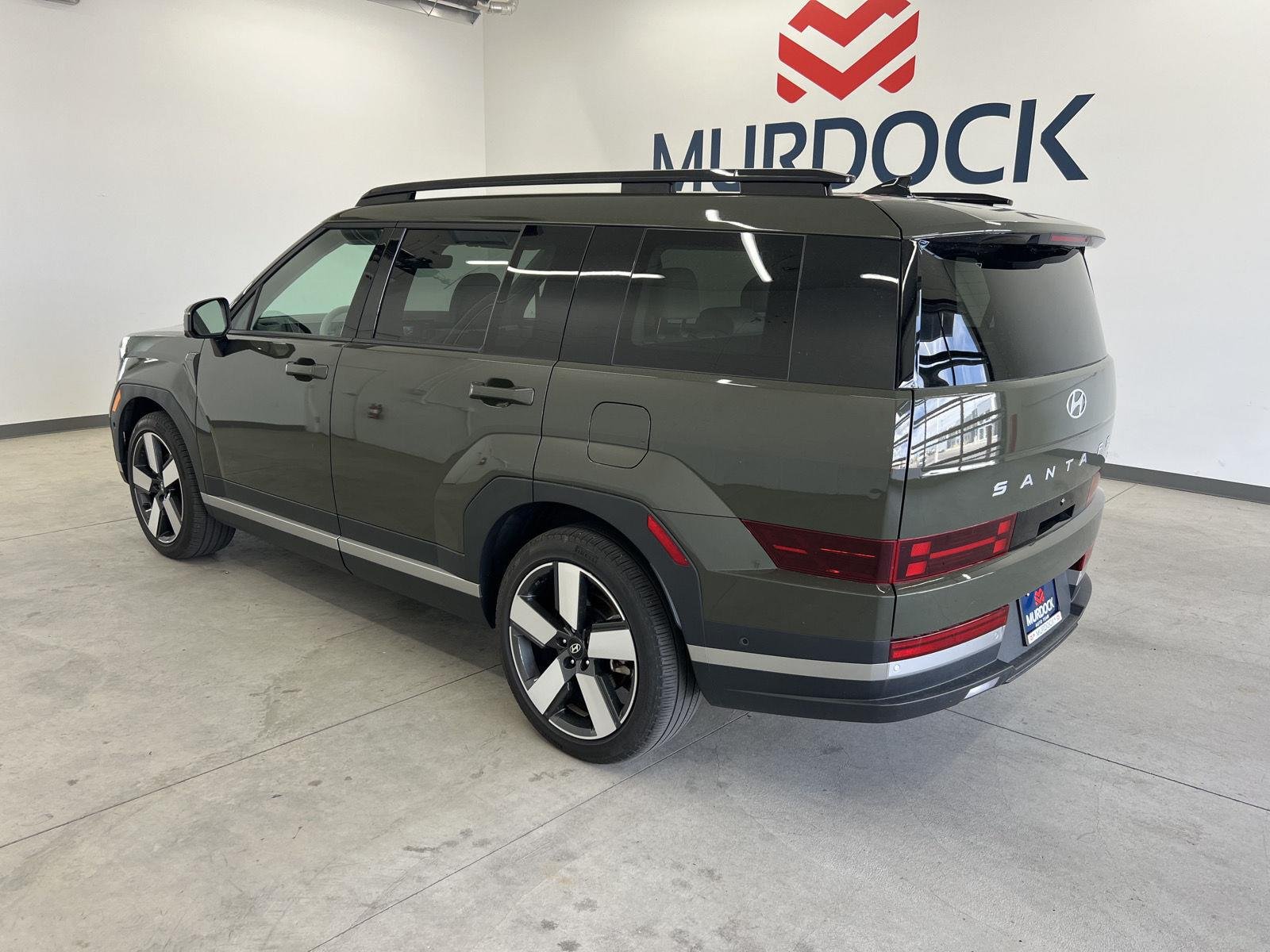 Used 2024 Rockwood Green Hyundai Limited image 2