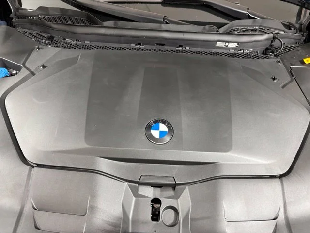New 2027 Polarized Grey Metallic BMW  image 20
