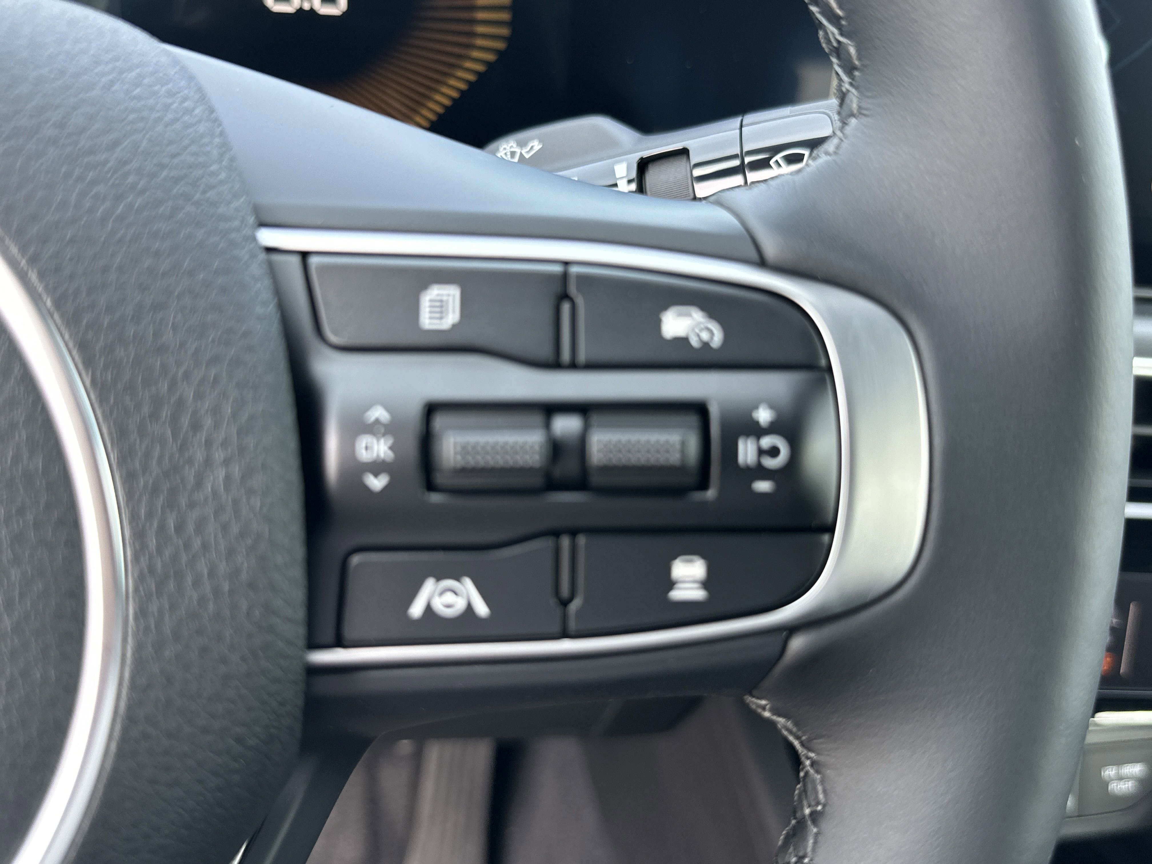 2025 Kia K5 GT-Line - Photo 28