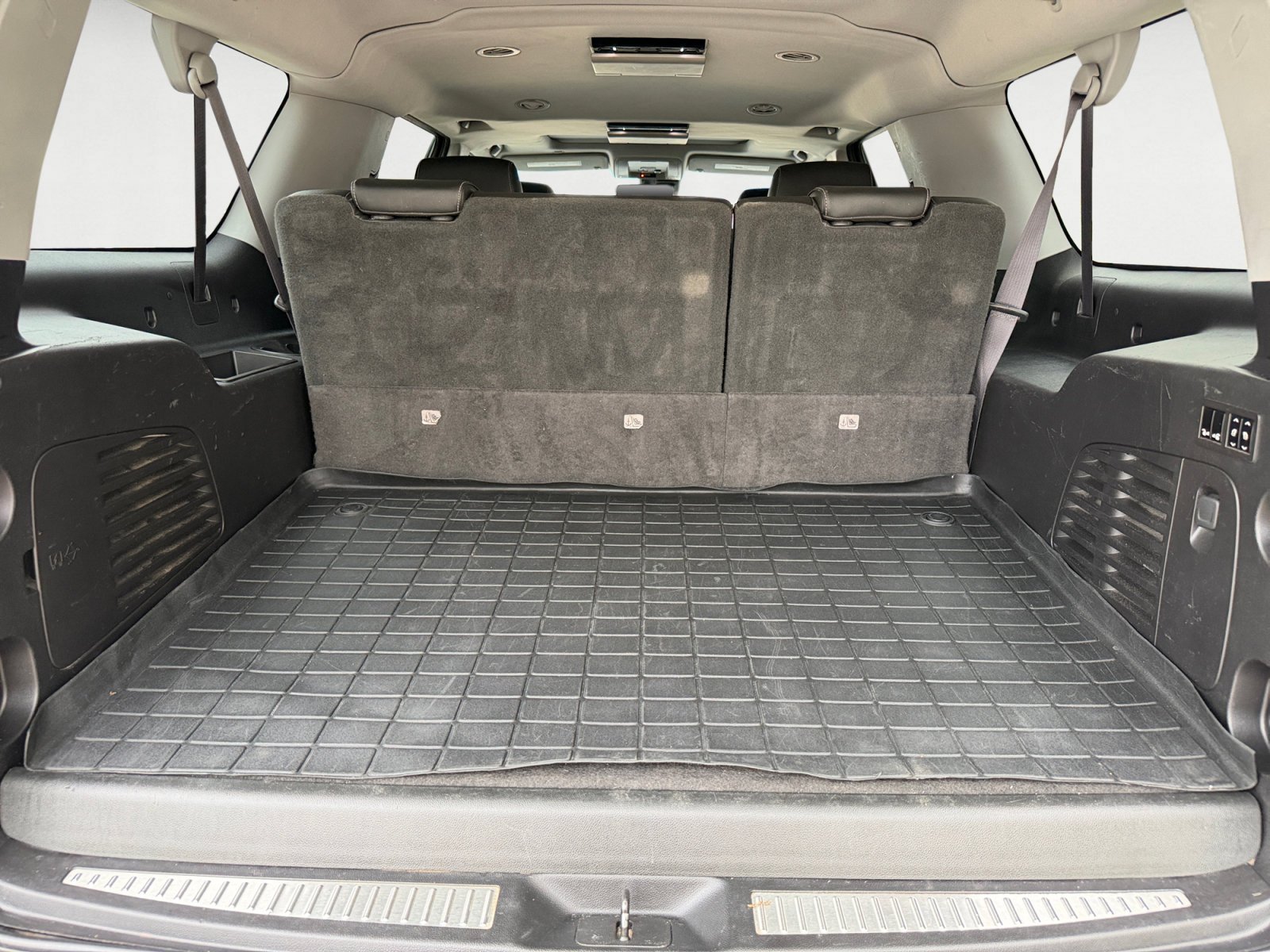 Used 2016 Black Chevrolet LT image 19