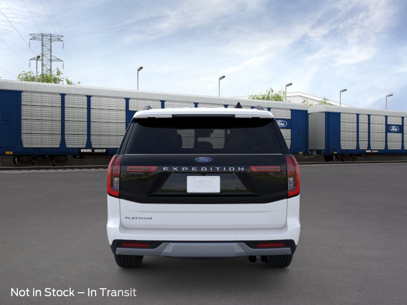 New 2026 Star White Metallic Tri-Coat Ford Platinum® image 18