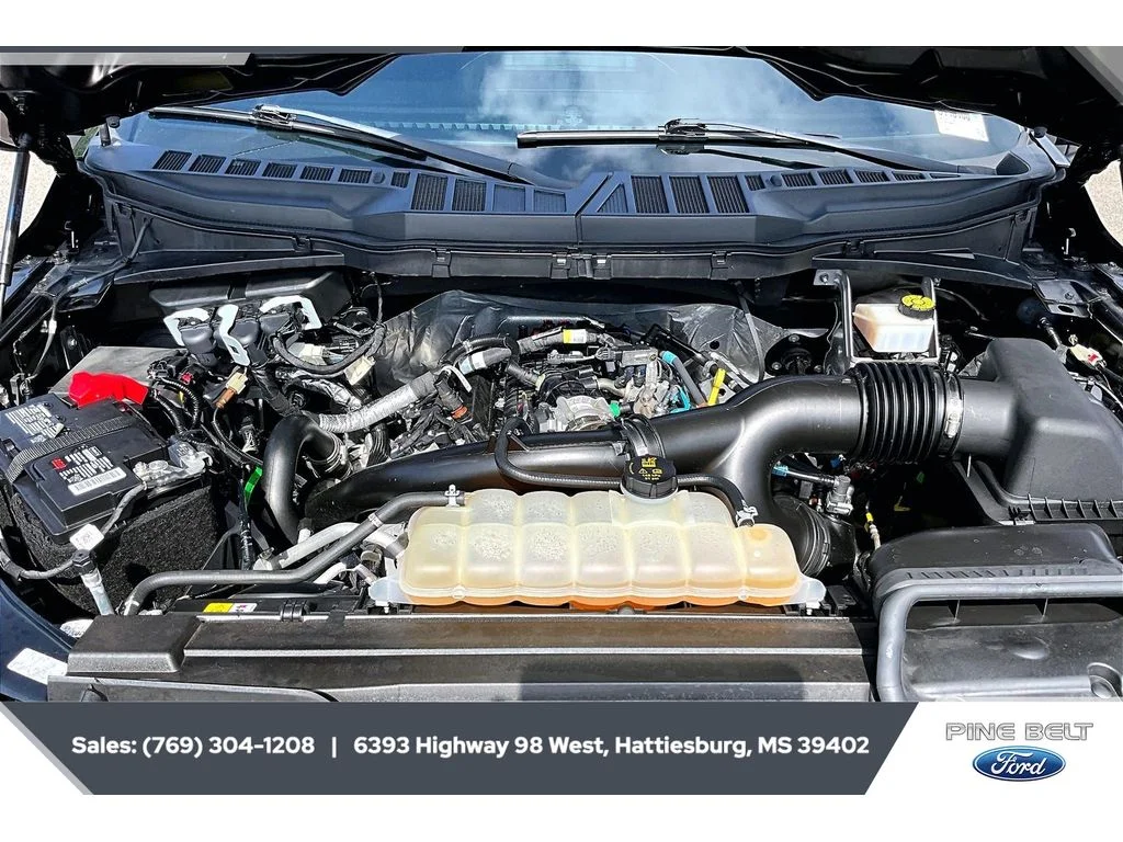 Certified Used 2023 Agate Black Metallic Ford XLT image 8