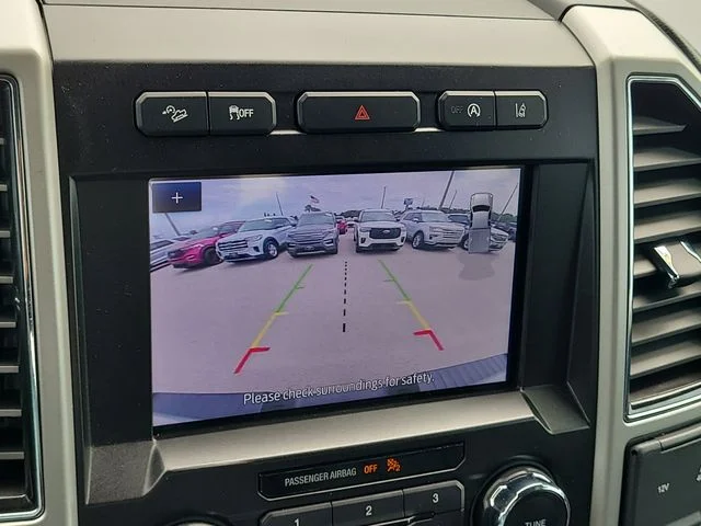 Used 2020 White Ford Lariat image 26
