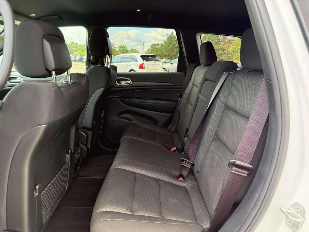 Used 2020 White Jeep Laredo E image 12