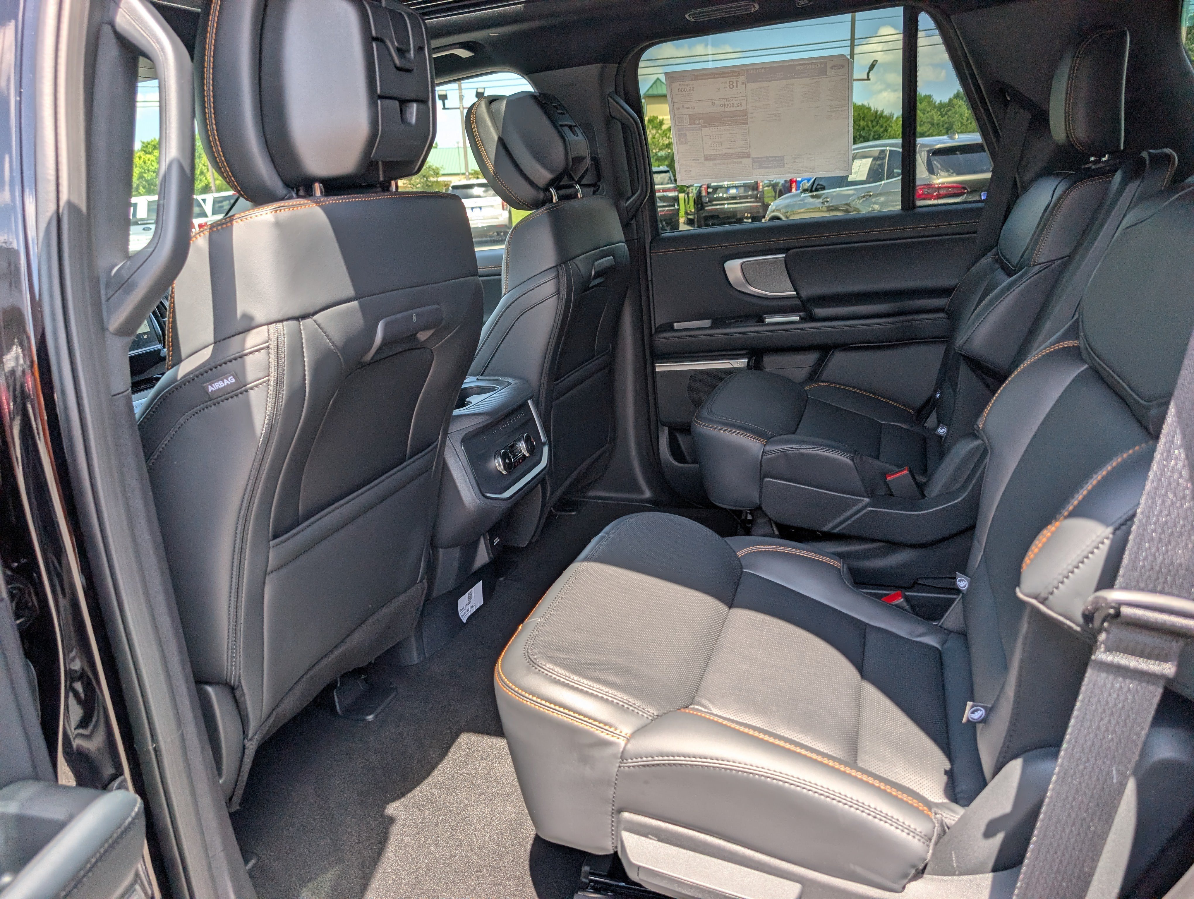 New 2027 Agate Black Metallic FORD Tremor® image 16