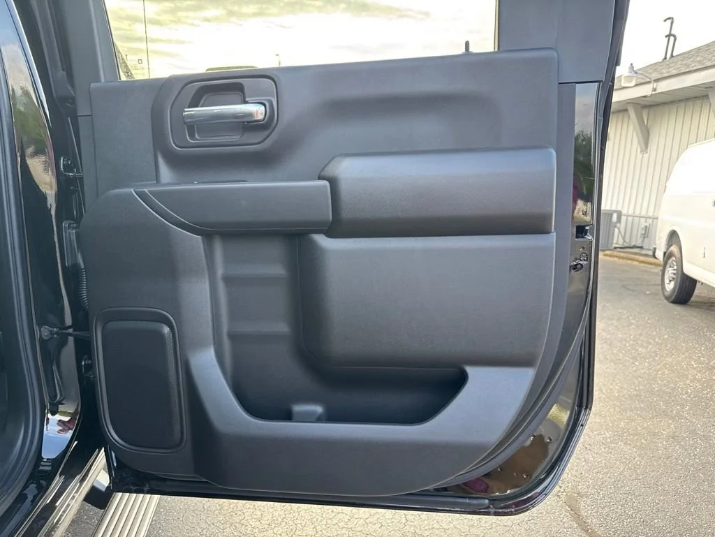 2026 Chevrolet Silverado 2500 HD Custom - Photo 21