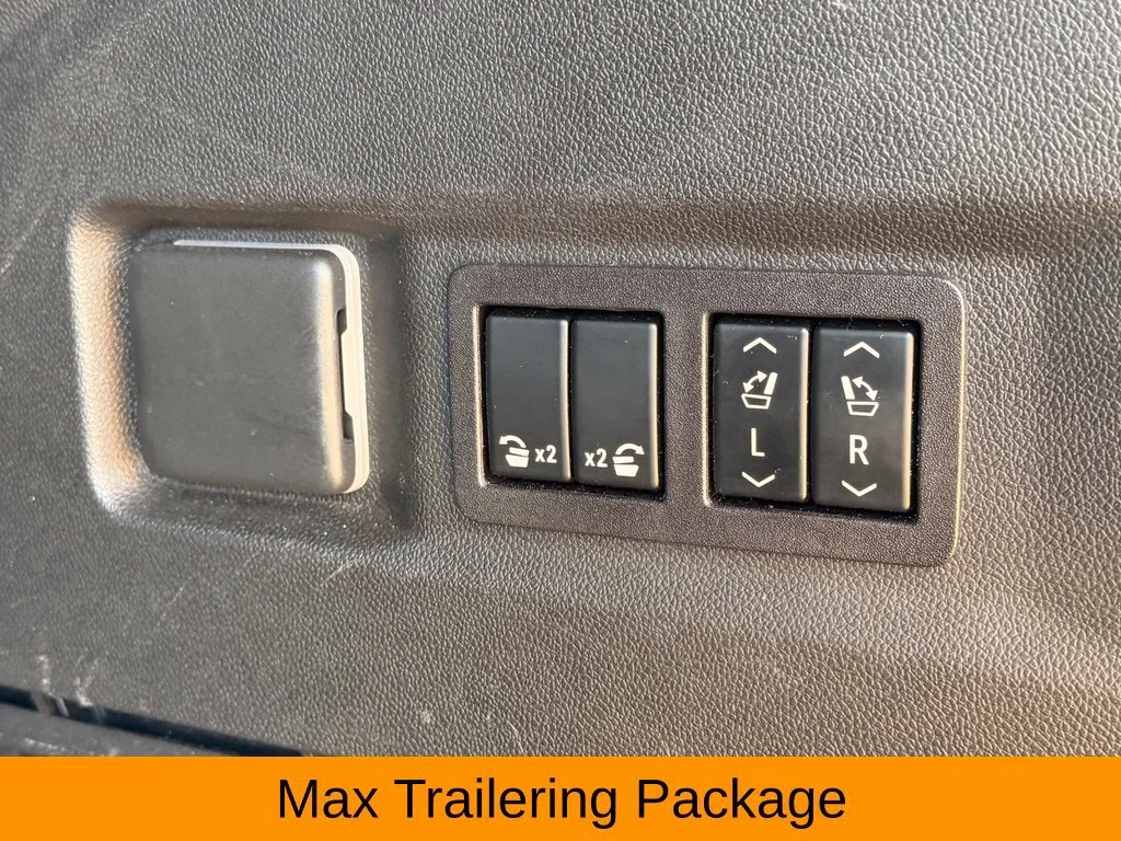 Used 2023 ONYX BLACK GMC Denali Ultimate image 15