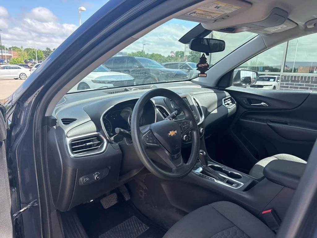 Used 2019 Blue Chevrolet LT image 10