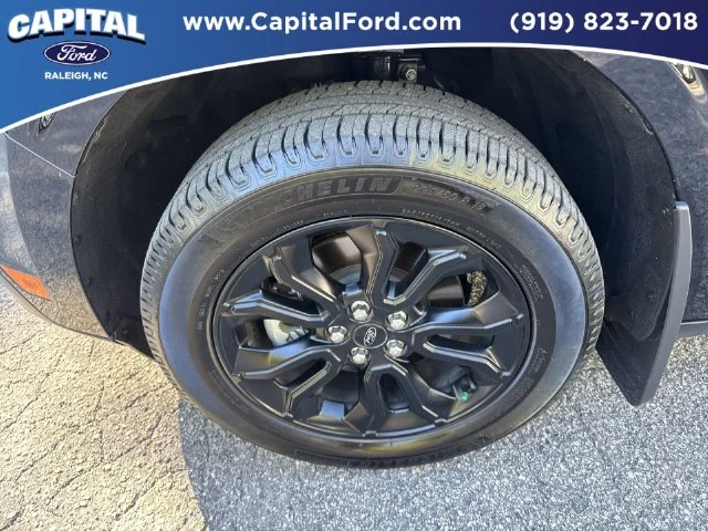 Used 2023 Black Ford Lariat image 13
