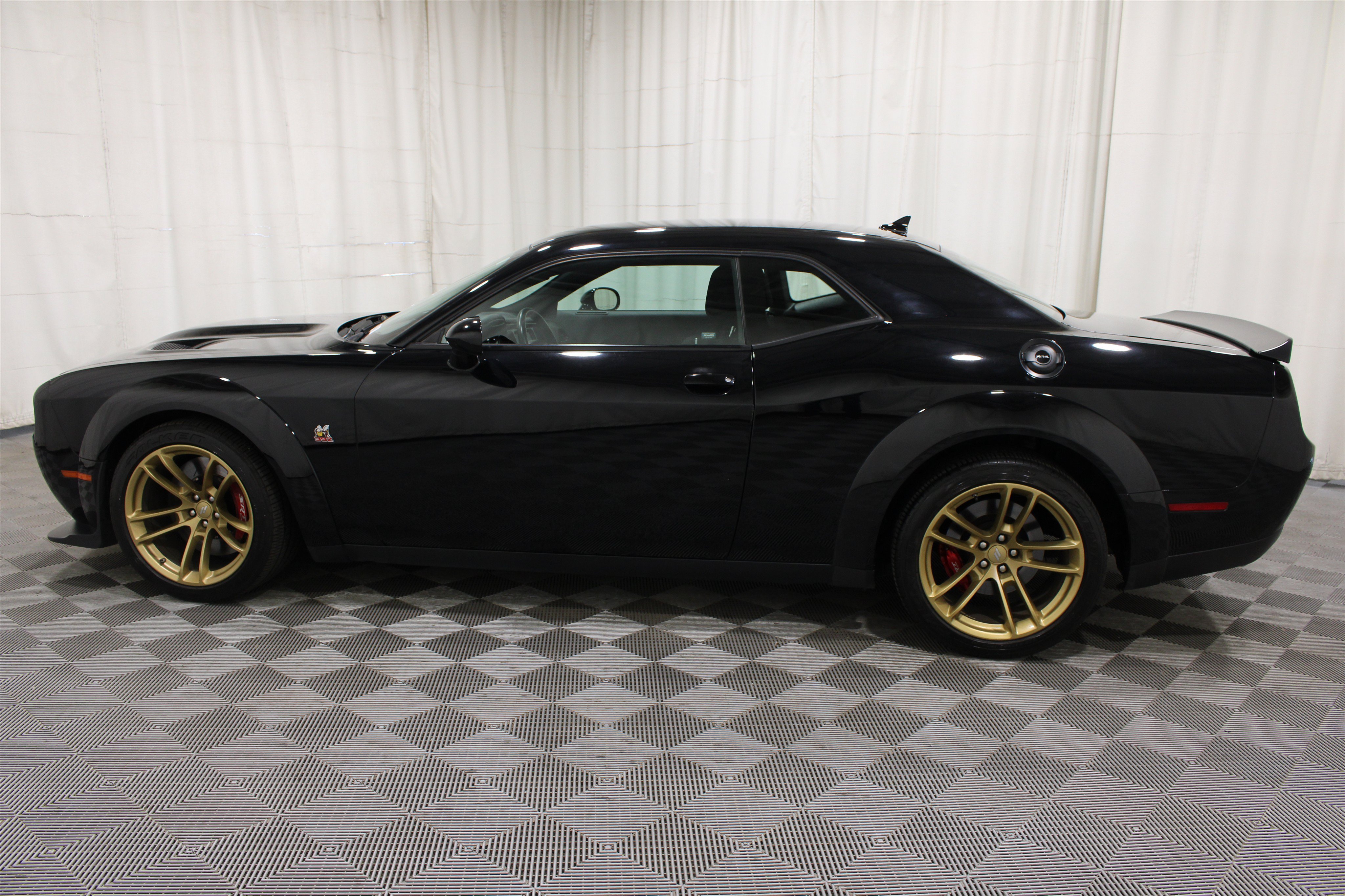Used 2021 Pitch Black Clearcoat Dodge R/T Scat Pack Widebody image 28