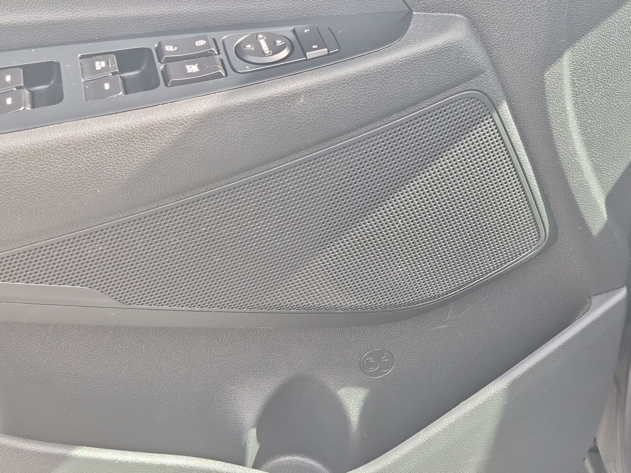 Used 2017 Coliseum Gray Hyundai Sport image 13