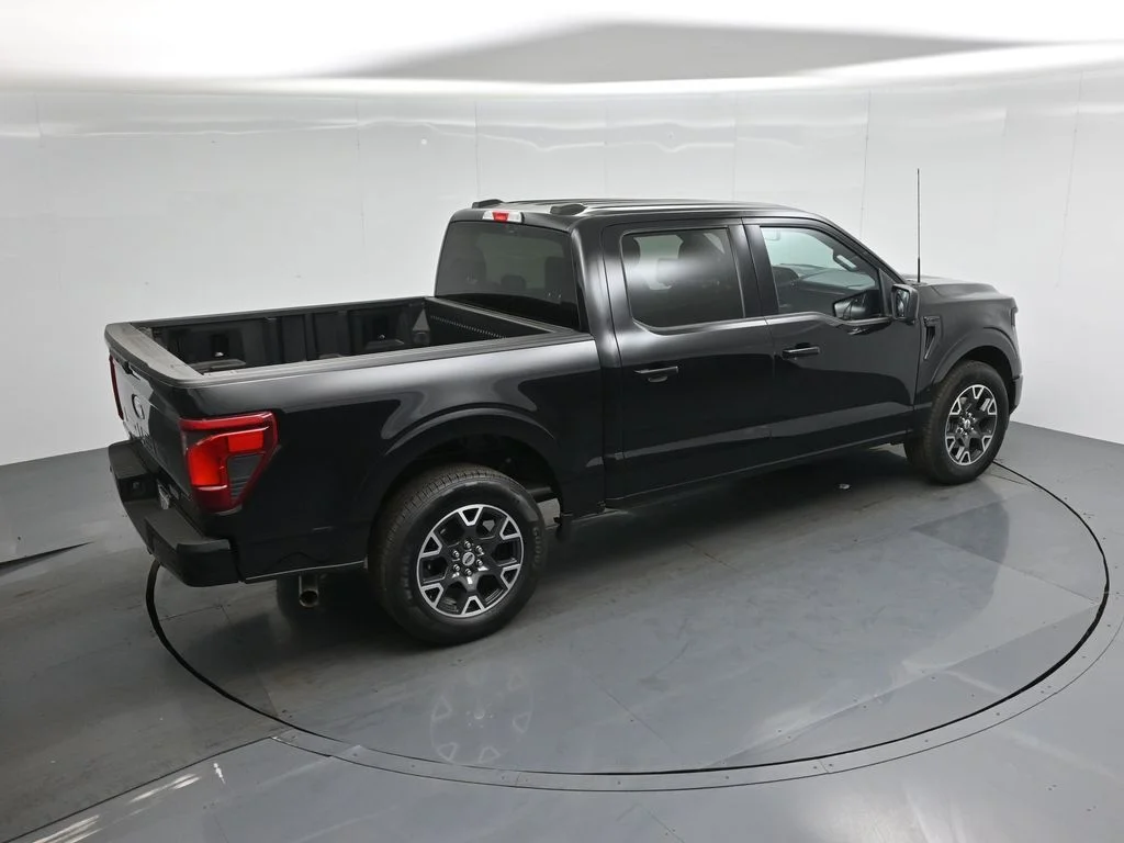 New 2024 Black Ford XLT image 37