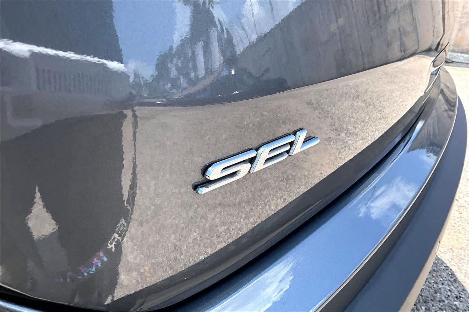 Used 2024 Carbonized Gray Ford SEL image 12