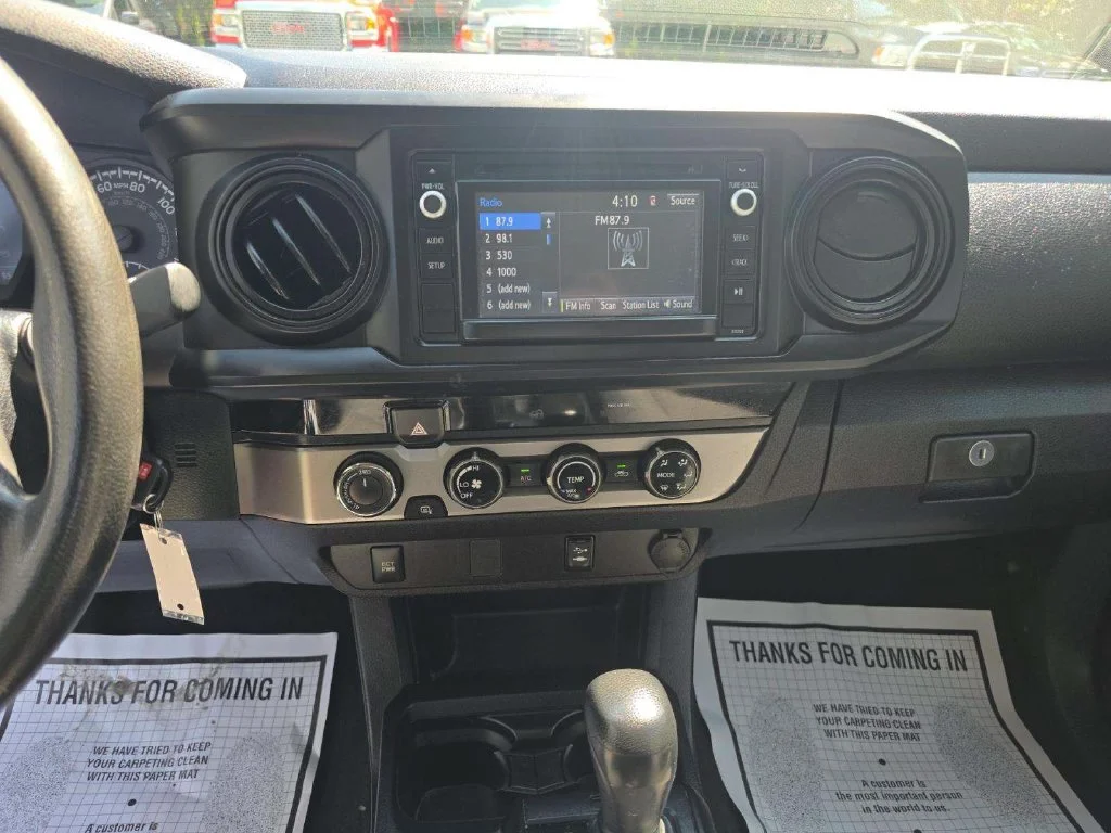 Used 2018 Silver Toyota SR image 4