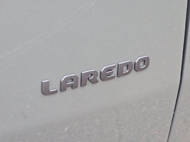 New 2026 Sting-Gray Clear-Coat Exterior Paint Jeep Laredo image 21