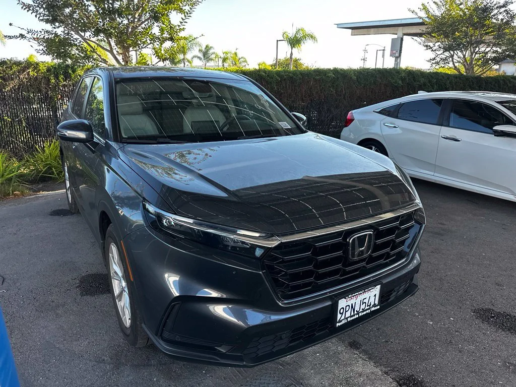 Used 2025  Honda EX-L image 2