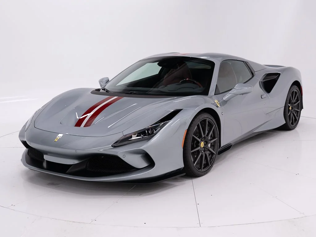 Used 2023 Grigio Titanio Metallic Ferrari  image 10