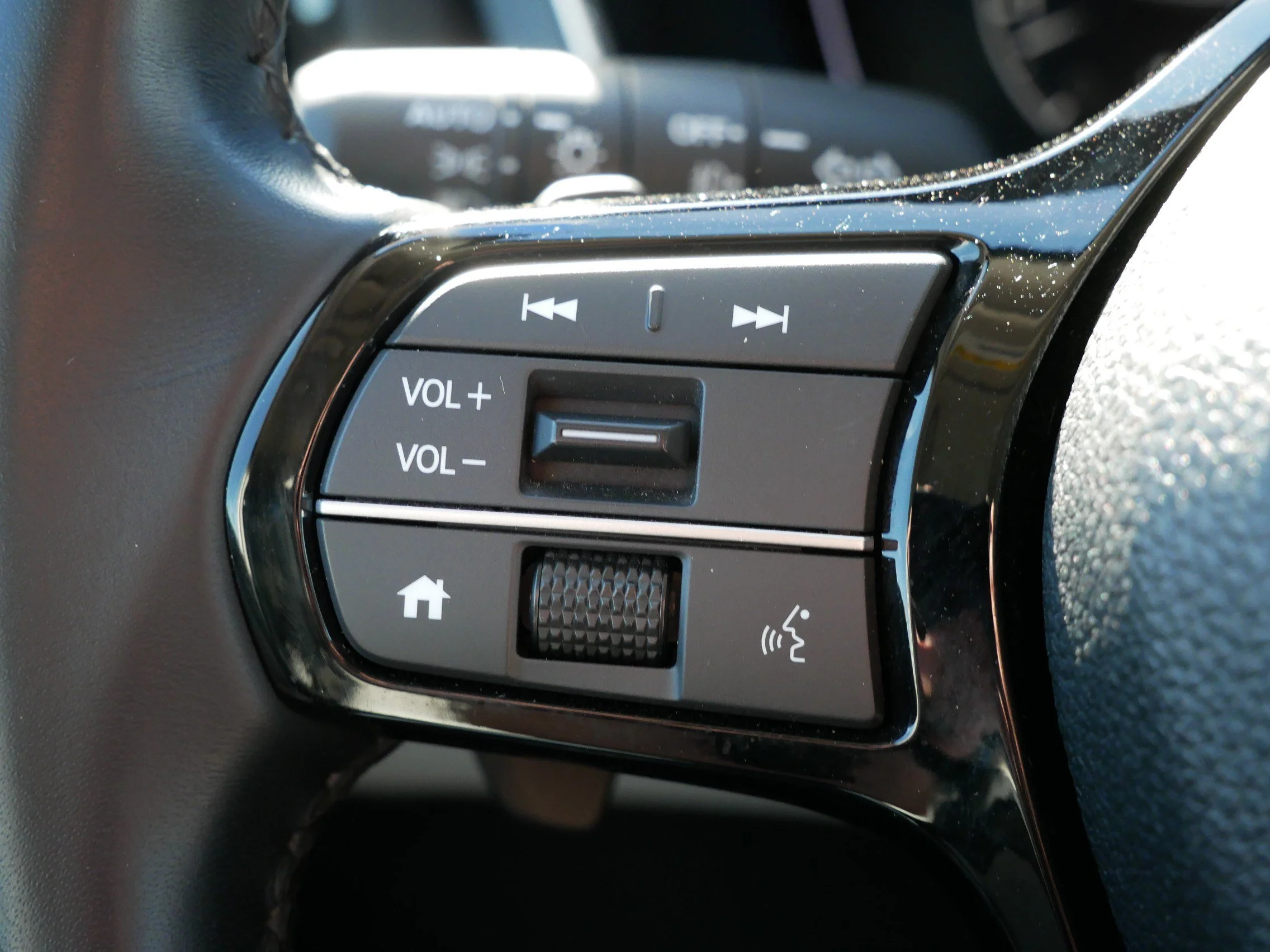2025 Honda Pilot Touring - Photo 31