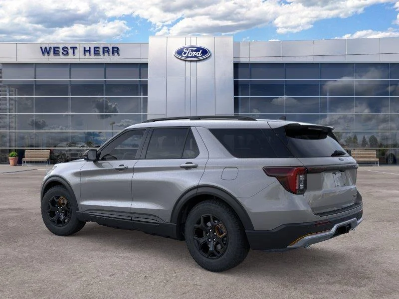 New 2026 Carbonized Gray Metallic Ford Tremor® image 5
