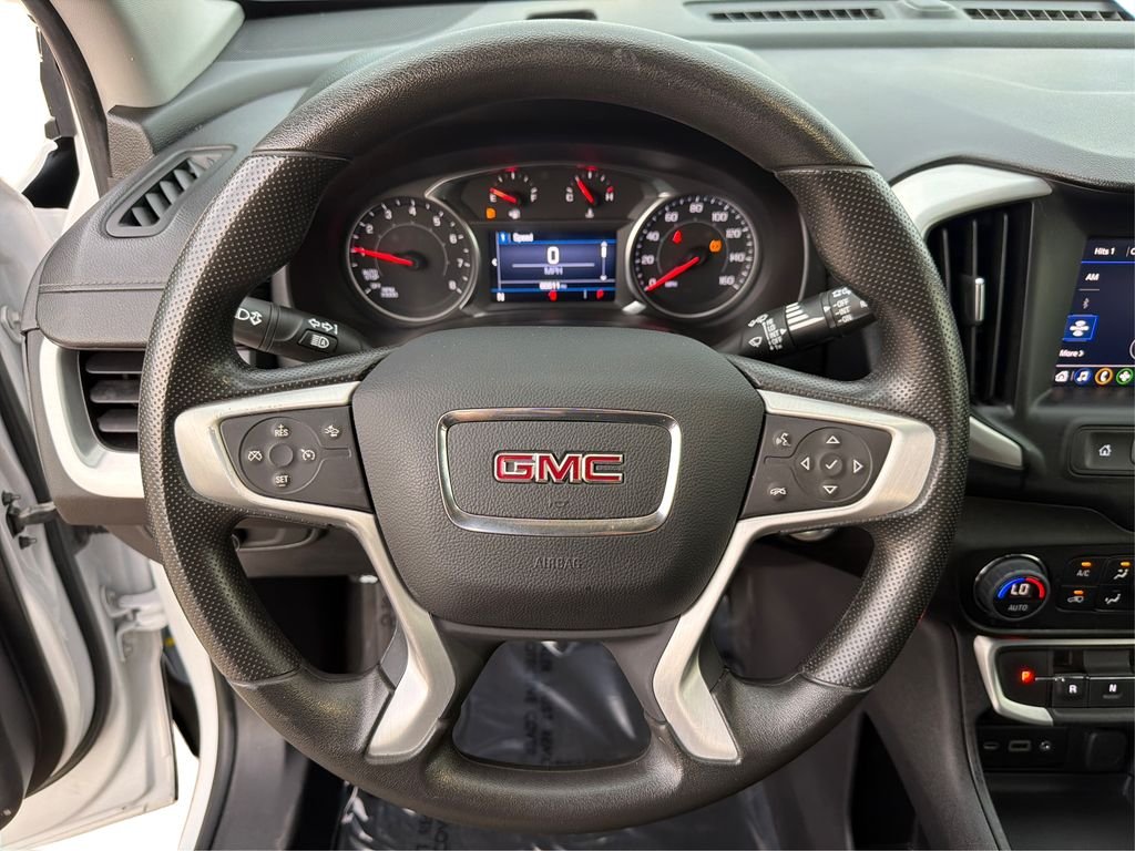 Used 2022 Summit White GMC SLE image 17