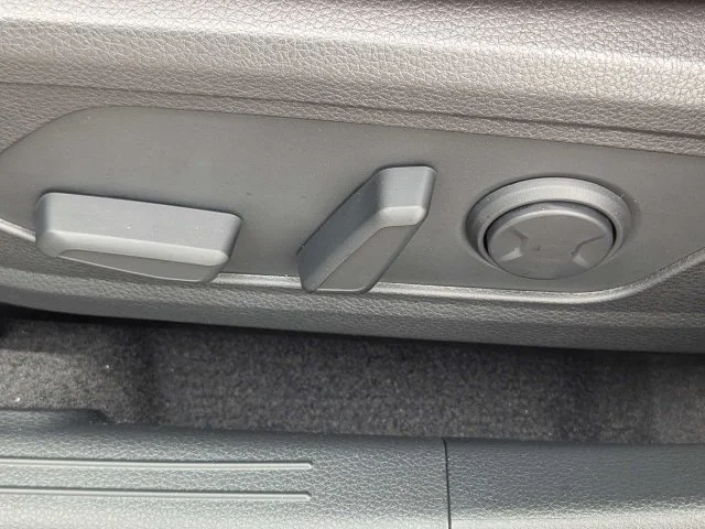 New 2027 Snow White Pearl Kia GT-Line image 19