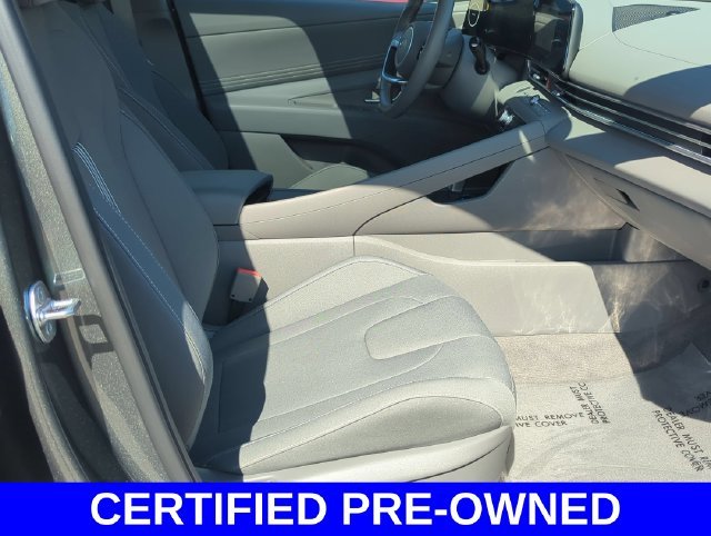 2025 Hyundai Elantra SEL - Photo 30
